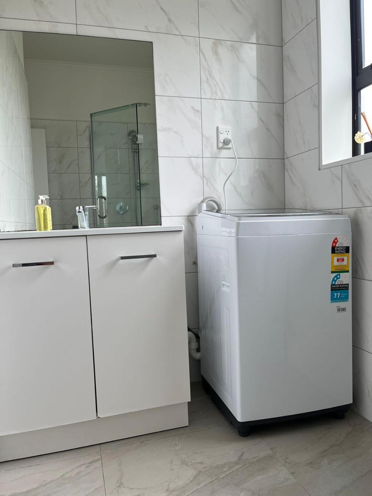 Totara Vale, Free Coffee, Parking And Wifi, Near Glenfield Mall And Highway 18,1 Auckland Exterior foto